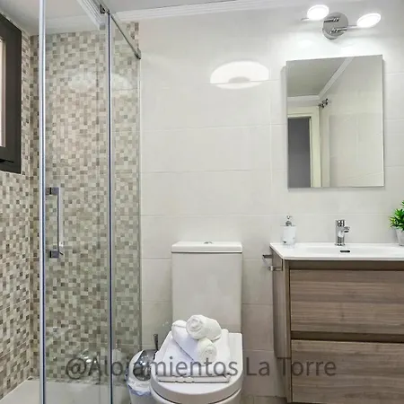 Sup T12 People - La Torre Apartment